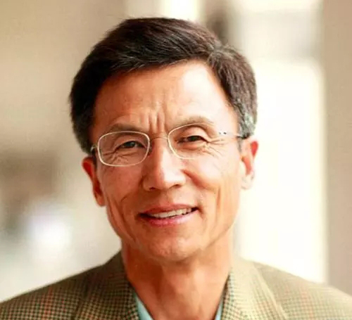 今日(rì)《得(de)到》專欄 許小年(nián)：中國(guó)經濟的長期變化和微觀對應